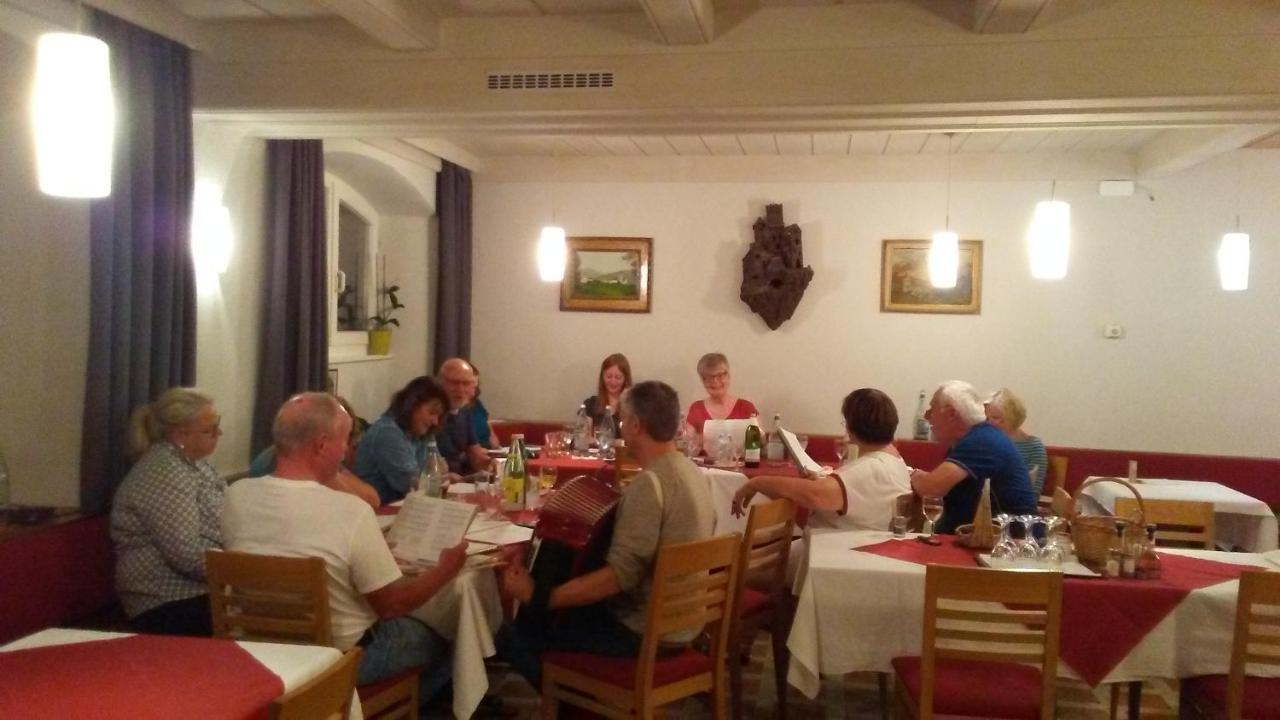 Hotel Zum Rossl Anterivo Экстерьер фото